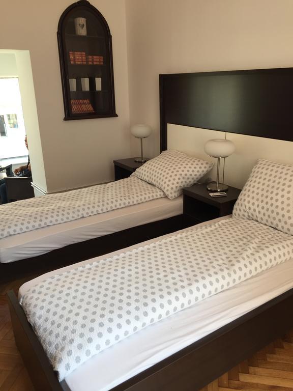 Modena Apartments Novi Sad Kamer foto
