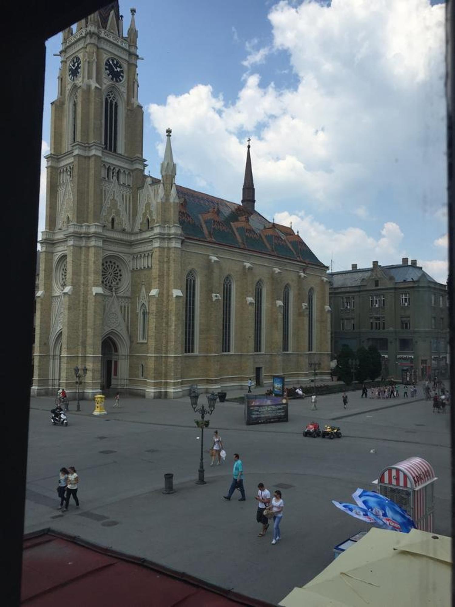 Modena Apartments Novi Sad Buitenkant foto